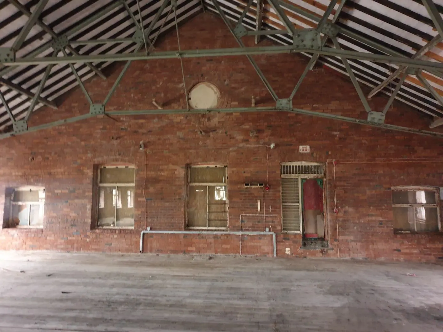 20221122_131932 - Greenleaf Contractors | Sandblasting And Pressure Washing | UK Wakefield warehouse brick wall after lead paint removal with sand jet