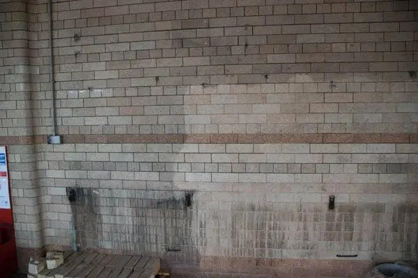hpw17 tiles cleaned with high pressure hot water