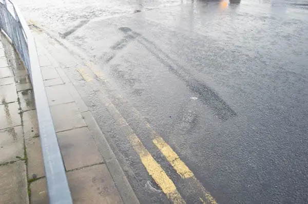 UHP Road Marking Removal grimsby - repair needed