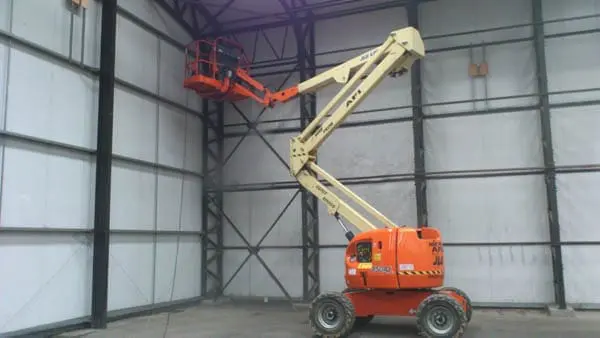 pwash001 internal walls of industrial unit being pressure washed