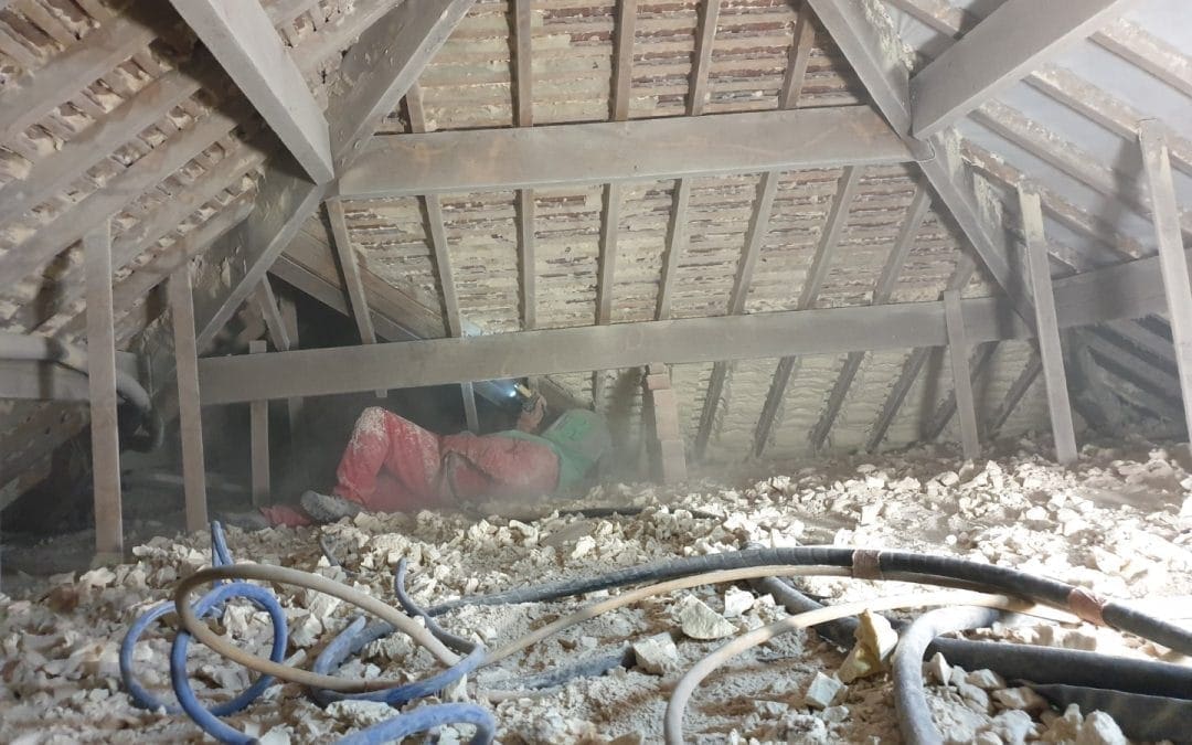 Does Spray Foam Insulation Always Need Careful Removal?