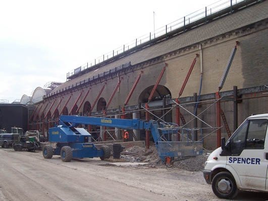 Commercial Building Facade Cleaning Services: The Professional Guide to Exterior Maintenance